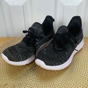 Athletic Works Heather black memory foam athletic shoes size 6. Very light